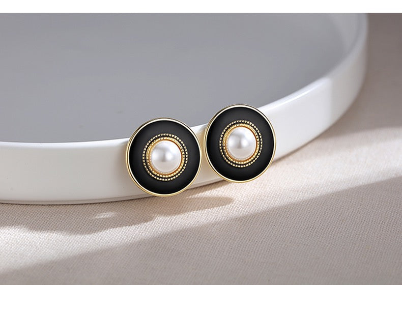 Black Drip Glaze Shell Pearl Earrings E0559